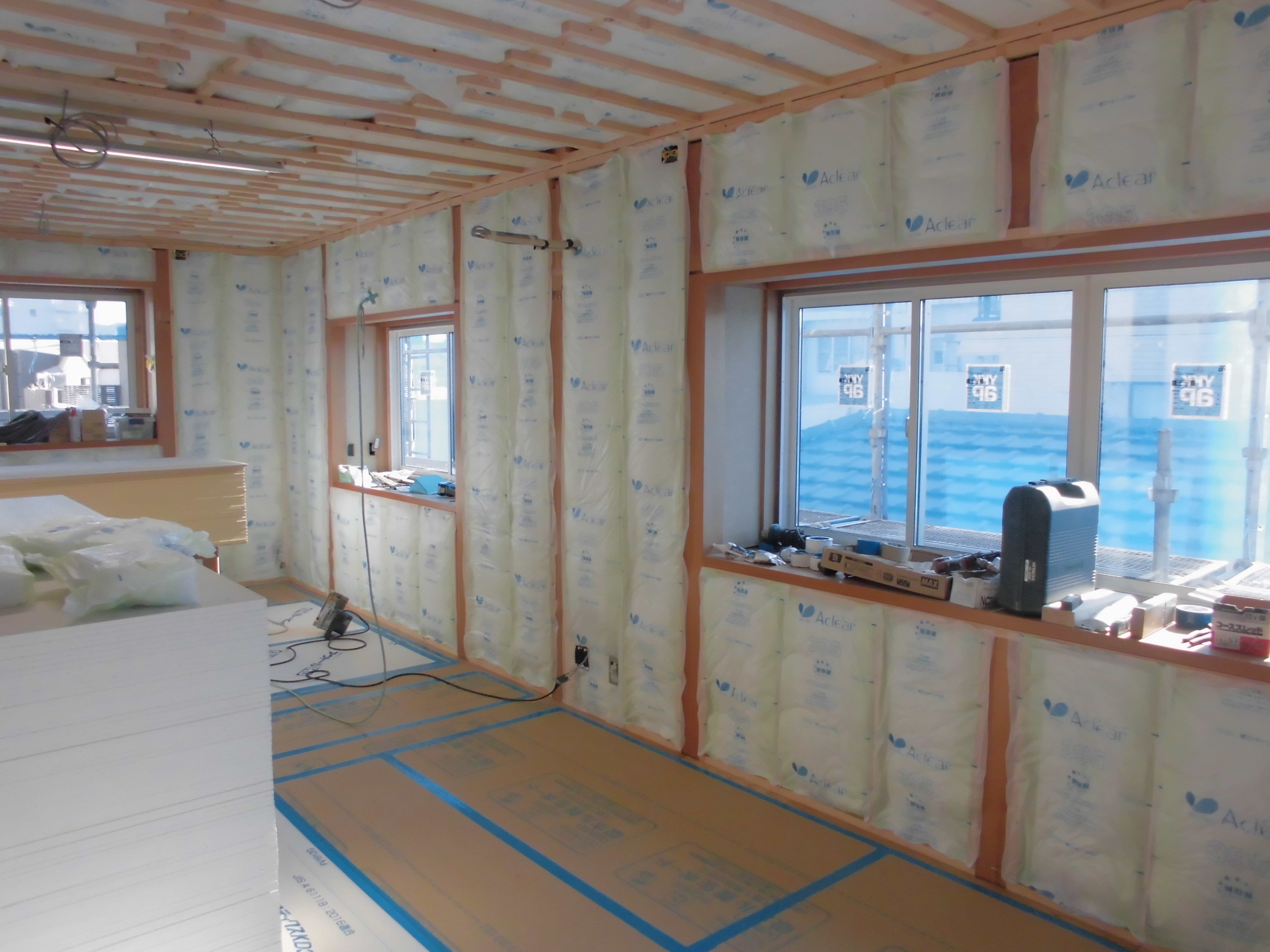 〈現場日記〉断熱材の施工のこと~木造軸組工法の家